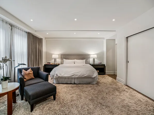 160 Central Park South image 10 of 14