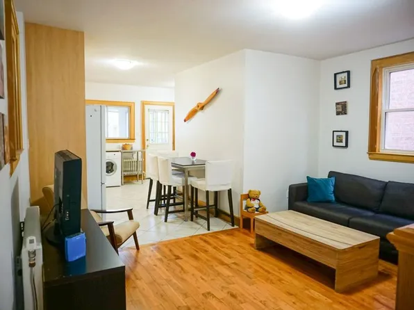 35 Hallam St, Toronto, ON M6G 1W1
