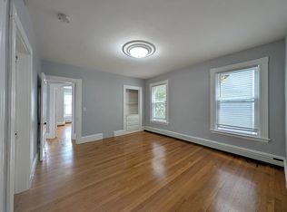 322 Beacon St, Somerville, MA 02143