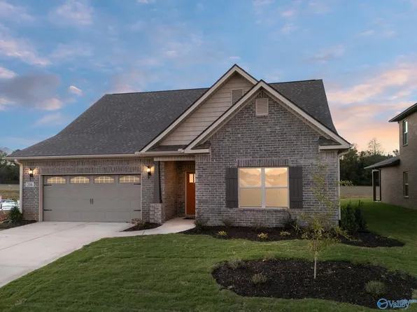 132 Ranna Dr, Huntsville, AL 35811