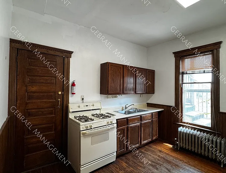 808 Stevens St — Photo 22