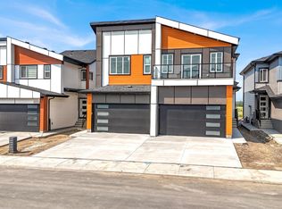 2020 155th Ave NW, Edmonton, AB T5Y 0C1