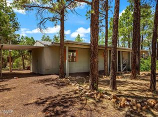 3622 Red Wing Loop, Overgaard, AZ 85933