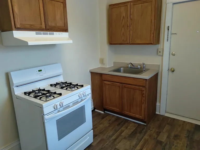 1722 Revere St #2F — Photo 6