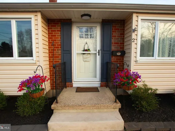 2 Barclay St, Cinnaminson, NJ 08077