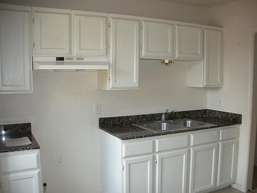 2nd image of 513 Cherokee Dr