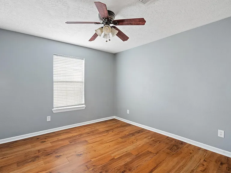 139 Horn Ct — Photo 19