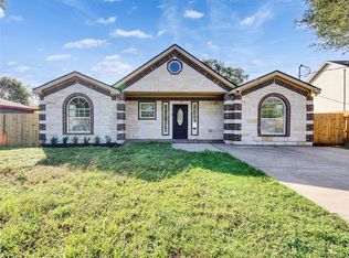 8214 Woodlyn Rd, Houston, TX 77028