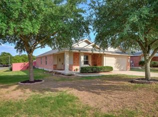 135 Salado Dr, Kyle, TX 78640