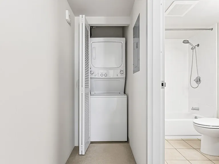 1315 Kalakaua Ave #2410 — Photo 1