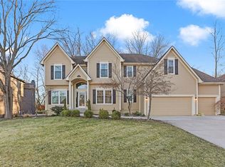 2025 SW Walden Dr, Lees Summit, MO 64081