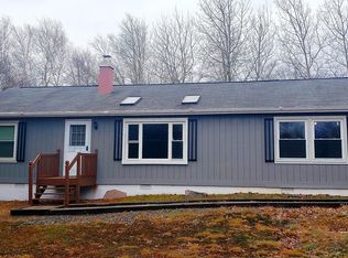 107 Acorn Ln, Kunkletown, PA 18058