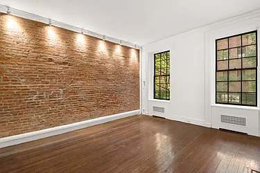 Rented by Nest Seekers International