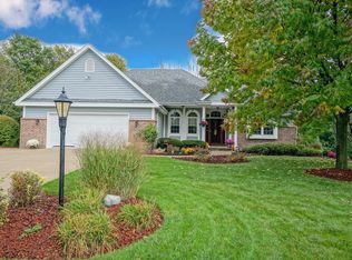 W164N5316 Creekwood Xing, Menomonee Falls, WI 53051