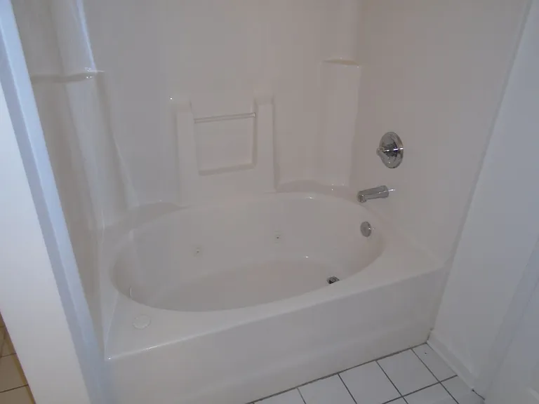 645-103 Brandermill Rd — Photo 32