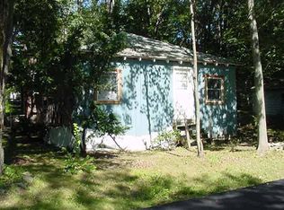 10 National St, Lanesborough, MA 01237