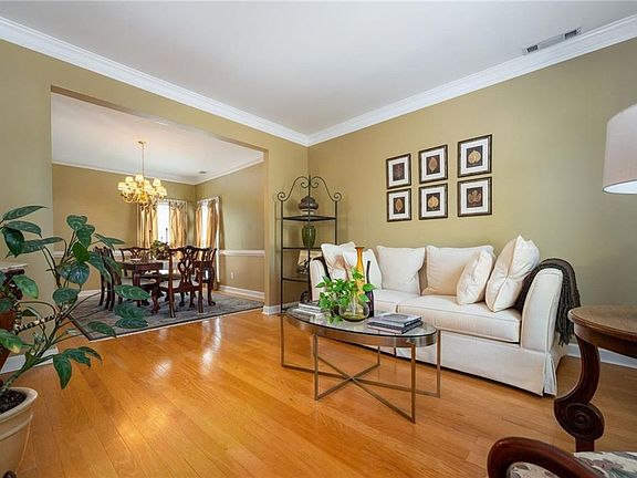 5th image of 3609 River Edge Ct