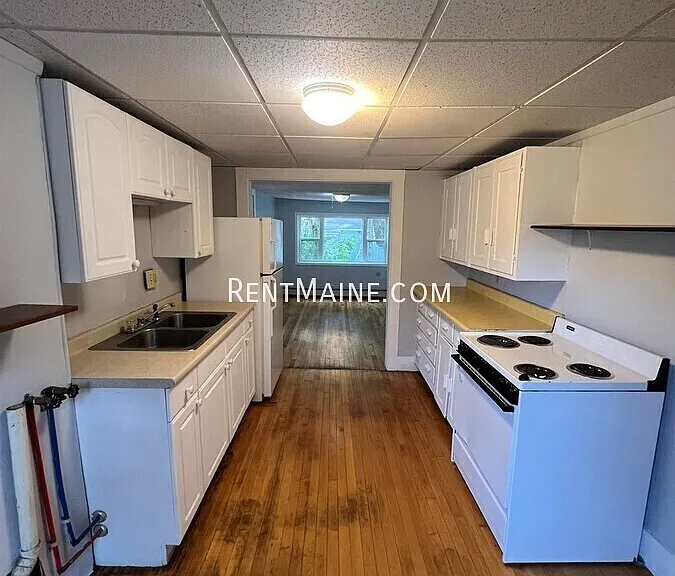 468 Union St #5 — Photo 2