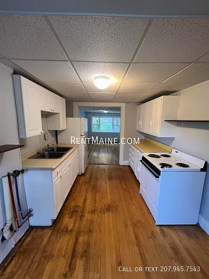 Building Photo - 468 Union St #5