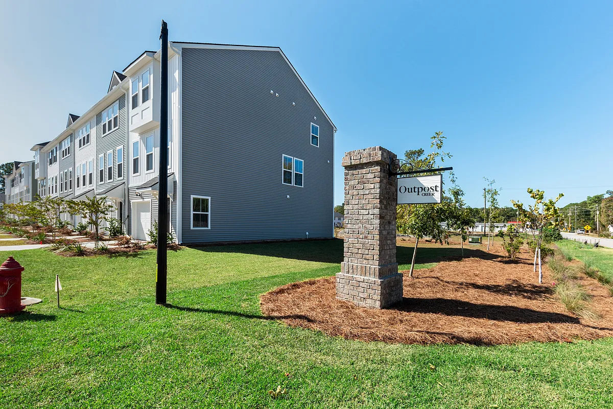 Building Photo - Outpost Creek Townhomes