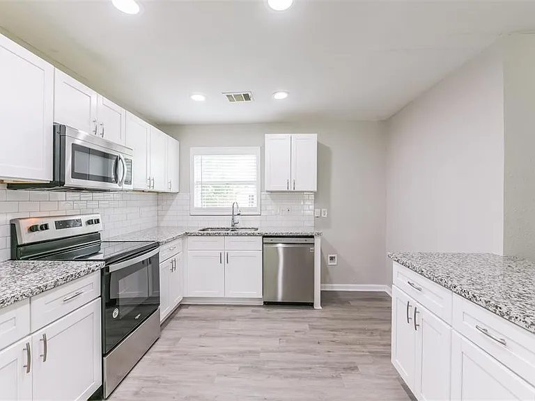 5118 Keystone St — Photo 11