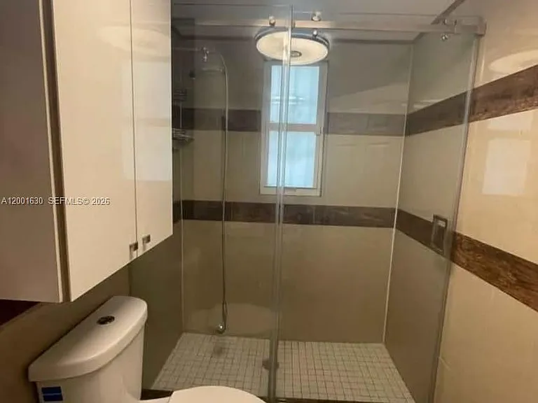 315 NW 59th St #1 — Photo 7