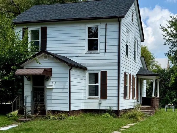 619 Lane St, North Judson, IN 46366