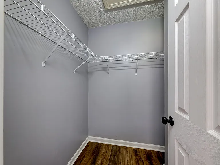 3253 N Senseney Cir — Photo 57