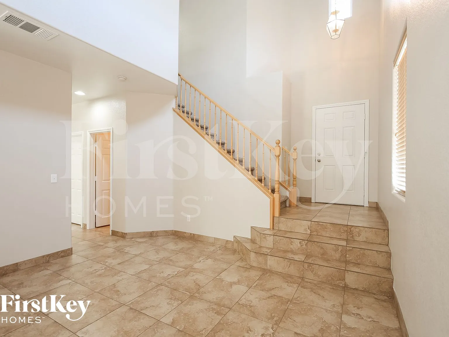 3 bed, 2.5 bath, 1853 sqft, $2,250 — Photo 2