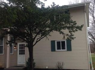 4713 Tuscarora Rd, Niagara Falls, NY 14304