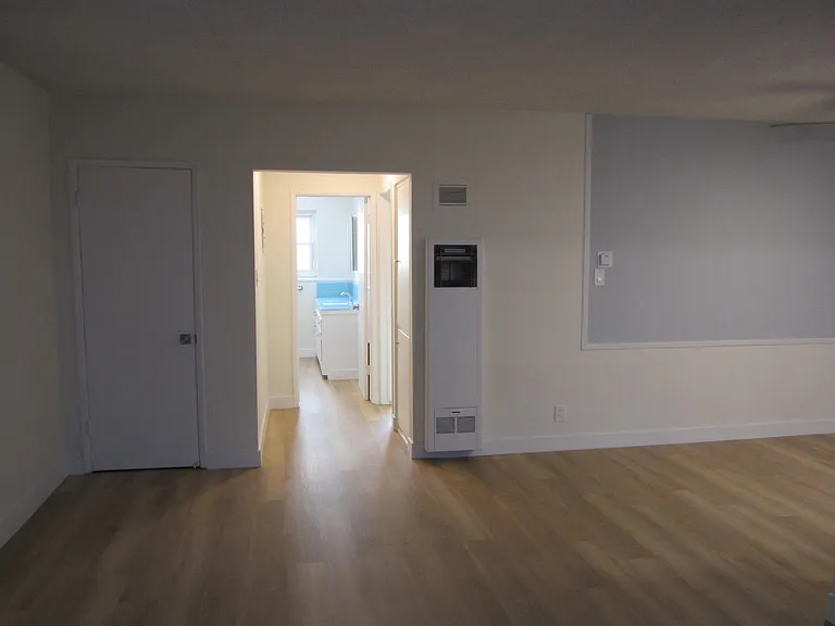 11816 Goshen Ave #2 — Photo 9