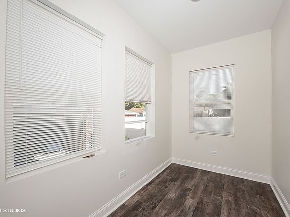 4th image of 4934 W Jackson Blvd #1W