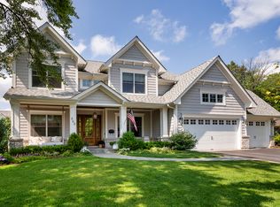 860 Cedar Ln, Northbrook, IL