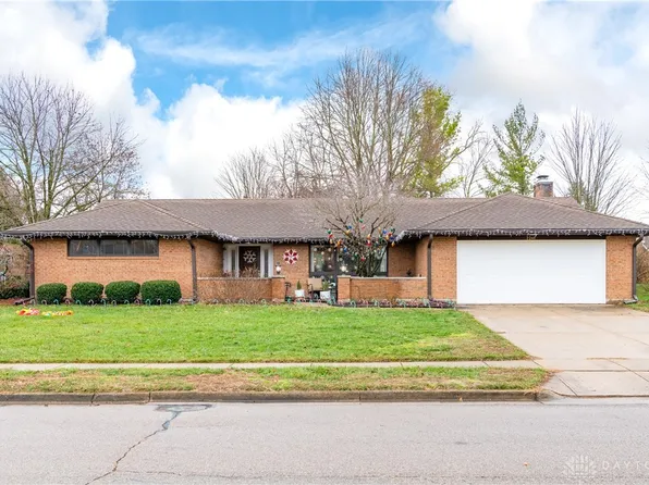 2248 Capestrano Dr, Xenia, OH 45385
