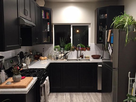 3rd image of 4620 Eagle Rock Blvd