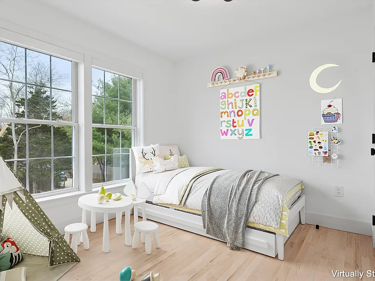 4056 Noyac Rd — Photo 18