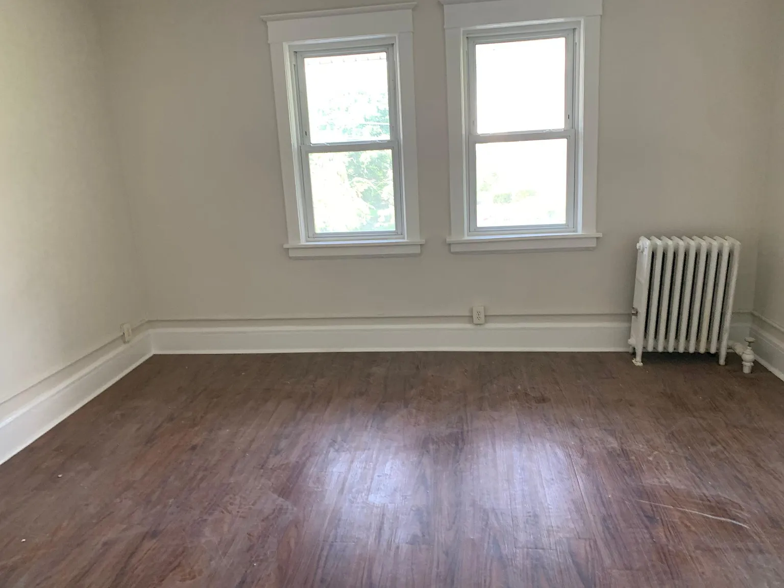 2 bed, 850 sqft, $3,300 — Photo 2