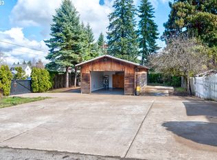 735 SW Maple St, Dallas, OR 97338