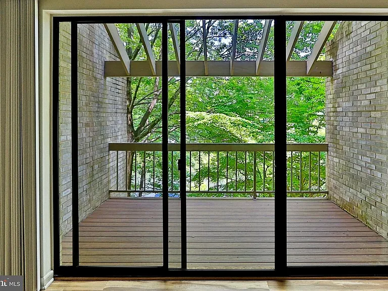 11108 Boathouse Ct #97 — Photo 4