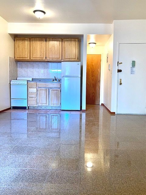 1st image of 158 E 107th St APT 2C