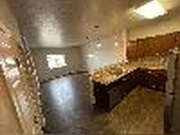 2202 Timbers St W APT 101, Williston, ND 58801