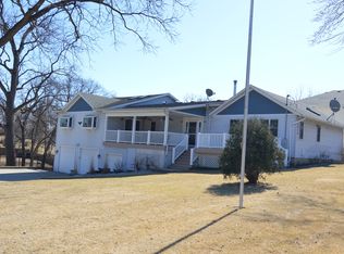 27079 N Ridge St, Wauconda, IL 60084