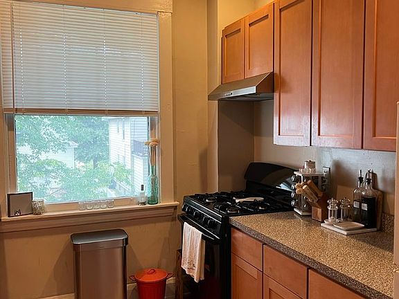 2nd image of 4001 Gilmore Ave #A-d