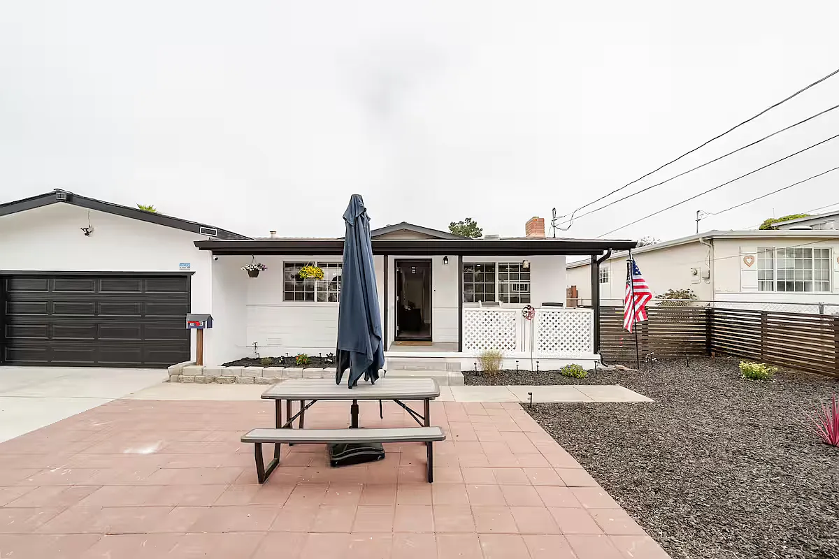 497 Ridgeview Ave photo 1