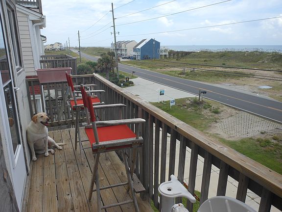 Ocean front deck off kitchen