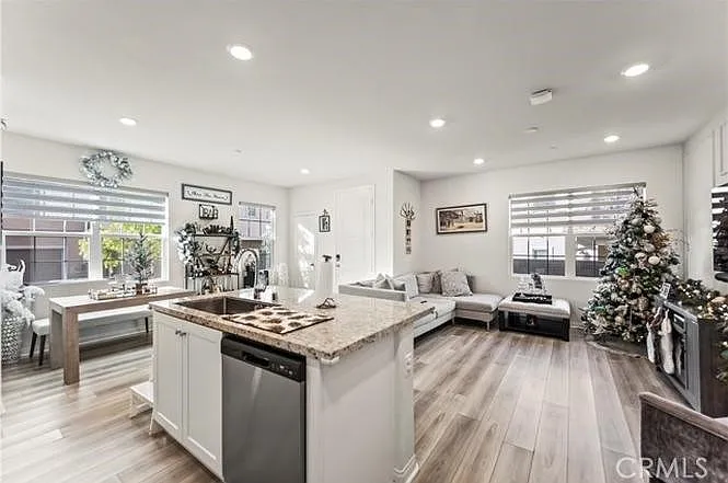 22719 Harmony Dr — Photo 10