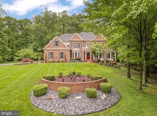 8197 Cottage Rose Ct, Fairfax Station, VA 22039