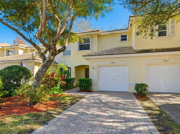 13380 Georgian Ct, Wellington, FL 33414
