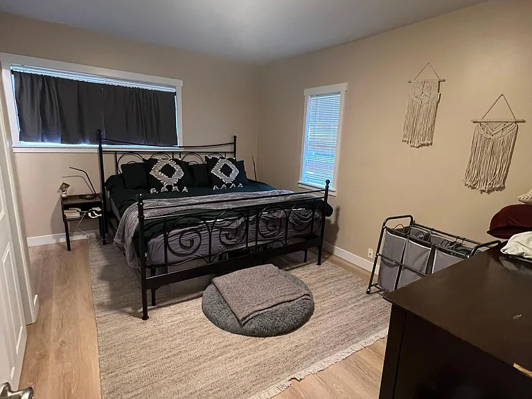 4805 Glenwood Ave — Photo 50