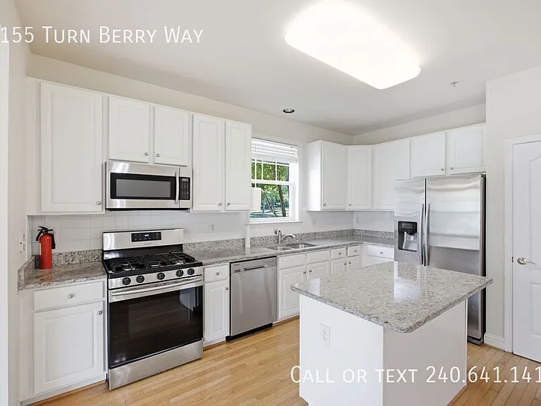 2155 Turnberry Way — Photo 11